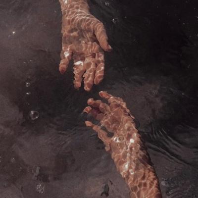 负能量丧的简短网名消极颓废-可爱点