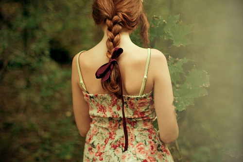 ӣ�� ������ɫ