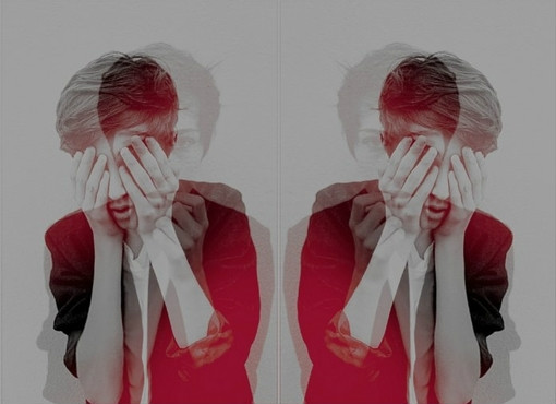 ��                      �����