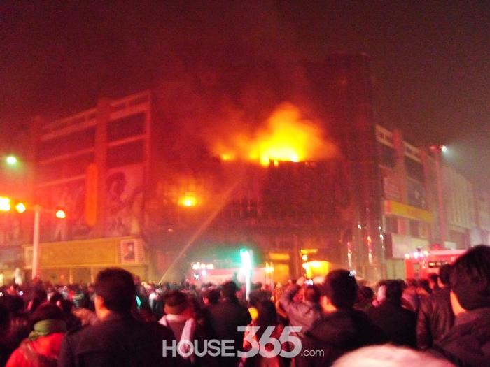 �ֳ���ͼ:������������������㳡���� ���6Сʱ��δ����