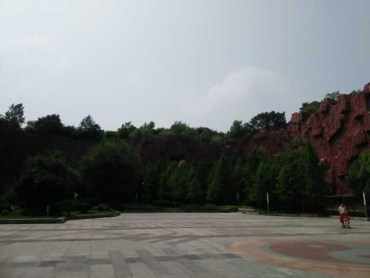 ����ɽ��