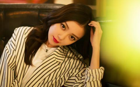 ������ñȽ�˳��˳�⣬�������ռǶ��е㵡����