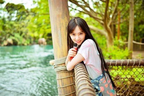 ���ǲ���һ����Ԫ����